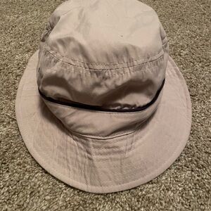 Bucket hat/ sun hat
